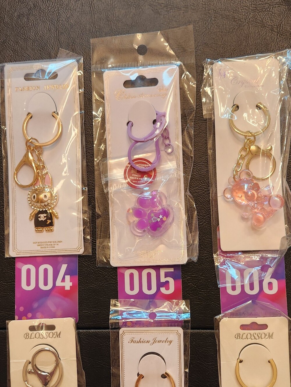 1 Buyers Choice Bag Keychains - Picture 3 of 6